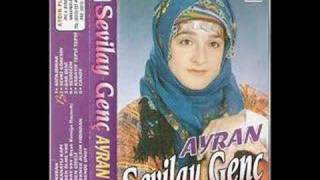 Sevilay Genç-Kanatlı Kapı